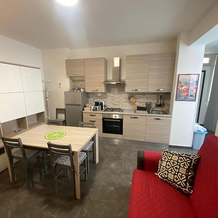 Little House Apartment Reggio di Calabria Exterior foto